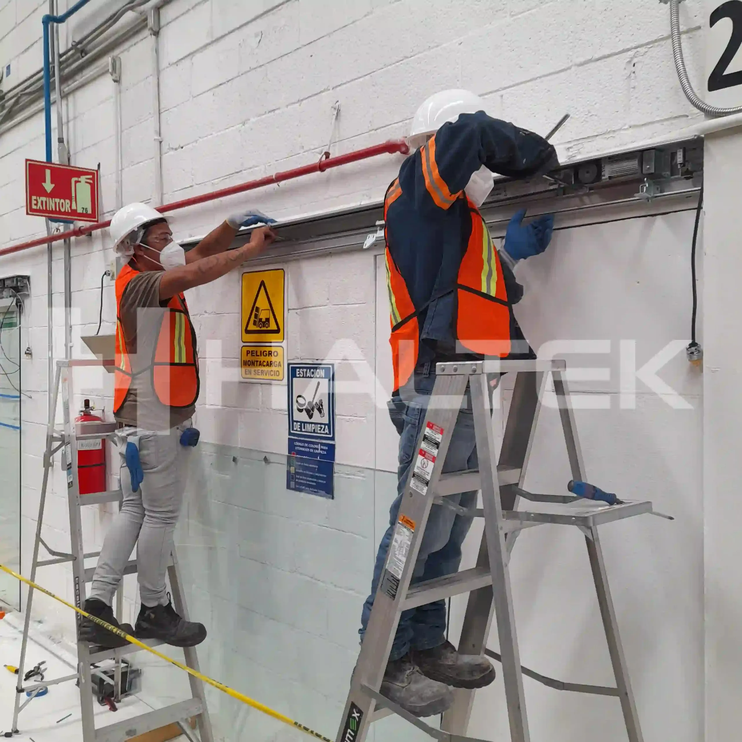 Detalle de riel en proyecto Graham Packaging.