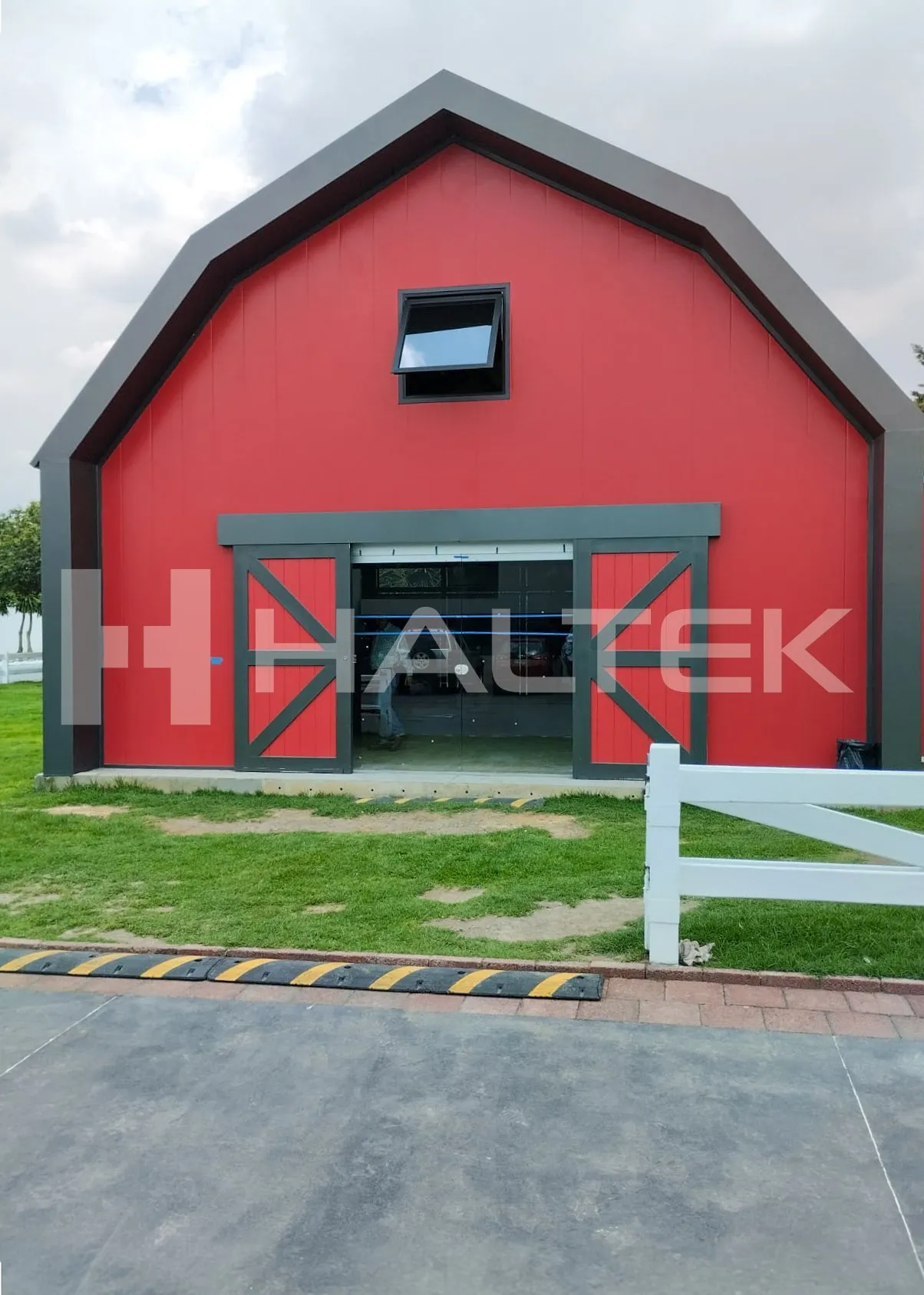 Vista amplia del proyecto Granero arquitectónico.