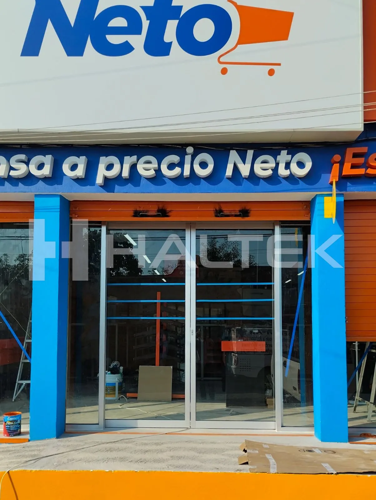 Vista exterior en Cuernavaca del proyecto Tiendas Neto.